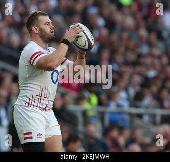 Londres ANGLETERRE - 12 novembre: Lors du match de la série internationale d'automne entre l'Angleterre contre le Japon au stade de Twickenham, Londres, le 12th novembre , Banque D'Images