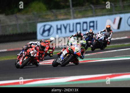 Mandalika, Mandalika de la province de Nusa Tenggara Ouest en Indonésie. 13th novembre 2022. Les coureurs participent au Championnat du monde de Superbike au circuit de Mandalika, dans la province de West Nusa Tenggara en Indonésie, le 13 novembre 2022. Credit: Veri Sanovri/Xinhua/Alay Live News Banque D'Images