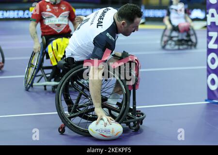 Sheffield, Royaume-Uni. 13th novembre 2022. English Institute of Sport Sheffield, Sheffield, South Yorkshire, 13th novembre 2022. Angleterre Wheelchair Rugby League vs pays de Galles Wheelchair Rugby League dans la demi-finale de rugby League coupe du monde 2021 Sebastien Bechara d'Angleterre la ligue de rugby en fauteuil roulant marque sa 2nd tentative du match contre le pays de Galles Rugby en fauteuil roulant crédit: Touchlinepics/Alay Live News Banque D'Images