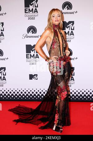 Rita ora assiste aux MTV Europe Music Awards 2022 qui se tiennent au PSD Bank Dome, à Düsseldorf. Date de la photo: Dimanche 13 novembre 2022. Banque D'Images