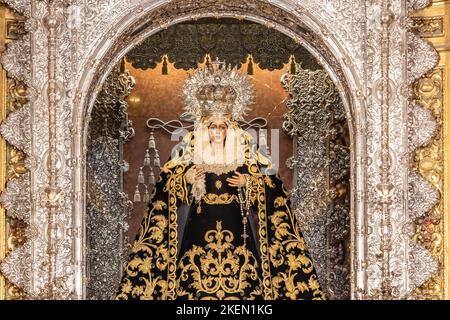 La Vierge de l'espérance de Macarena, Virgen de la Esperanza de Macarena de Séville, la Macarena, Sainte Vierge Marie catholique, à l'intérieur de la Basilique de la Macare Banque D'Images