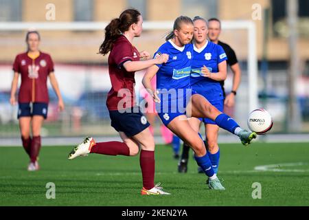 Rhianne Oakley de Cardiff City Women's - obligatoire By-line: Ashley Crowden - 13/11/2022 - FOOTBALL - Cardiff International Sports Stadium - Cardiff, pays de Galles - Cardiff City Women FC vs Cardiff met WFC - Genero Adran Premier phase 1 22/23 Banque D'Images