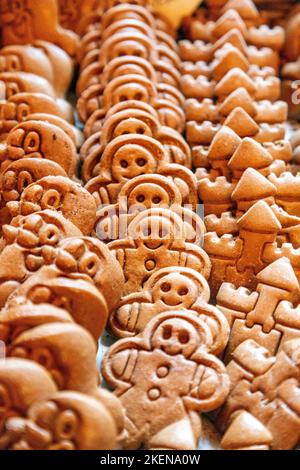 Une sélection de biscuits au pain d'épice (Perníkový panáček, Prague, République Tchèque) Banque D'Images