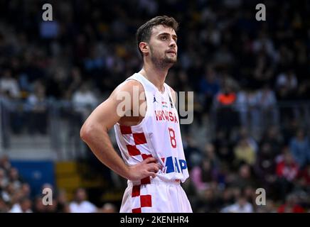 Zagreb, Croatie. 13th novembre 2022. ZAGREB, CROATIE - NOVEMBRE 13 : Roko Badzim de Croatie réagit lors du match de pré-qualification FIBA Eurobasket 2025 entre la Croatie et la Pologne au centre de basket-ball Drazen Petrovic sur 13 novembre 2022 à Zagreb, Croatie. Photo par Marko Lukunic/PIXSELL crédit: Pixsell Agence photo et vidéo/Alay Live News Banque D'Images