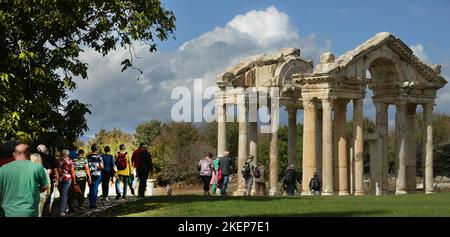 TUR, Turquie, Côte Ouest : les touristes rencontrent des preuves impressionnantes de l'histoire romaine et grecque lors d'un aller-retour à travers la Turquie occidentale et à la Banque D'Images