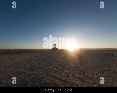 Coronado, Californie, États-Unis. 25th mars 2021. Le coucher du soleil à Coronado, Californie, le dimanche, 13 novembre 2022 (image de crédit: © Rishi Deka/ZUMA Press Wire) Banque D'Images