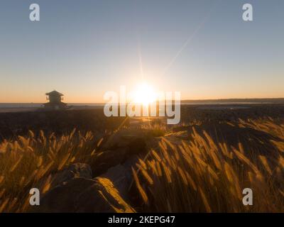 Coronado, Californie, États-Unis. 25th mars 2021. Le coucher du soleil à Coronado, Californie, le dimanche, 13 novembre 2022 (image de crédit: © Rishi Deka/ZUMA Press Wire) Banque D'Images