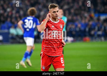 Bundesliga, Veltins Arena, FC Schalke 04 contre FC Bayern Munich; Joshua Kimmich Banque D'Images