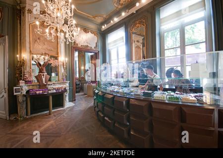 Le célèbre magasin « The Chocolate Line », Anvers (Flandre), Belgique Banque D'Images