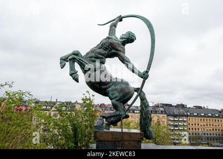 Centaur (Kentauren) 1939 sculpture en bronze, Observatorielunden, Vasastan, Stockholm, Suède, Scandinavie (Kentaur Sculpture) Banque D'Images