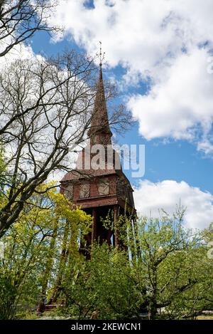 Ancien beffroi Hallestad en bois au musée en plein air de Skansen à Stockholm, Suède Banque D'Images