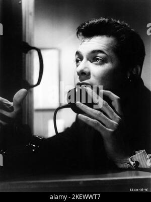 TONY CURTIS comme Sidney Falco dans DOUCE ODEUR DE SUCCÈS 1957 réalisateur ALEXANDER MACKENDRICK roman Ernest Lehman scénario Clifford Odets et Ernest Lehman Norma Productions / Curtleigh Productions / Hecht-Hill-Lancaster Productions / United Artists Banque D'Images