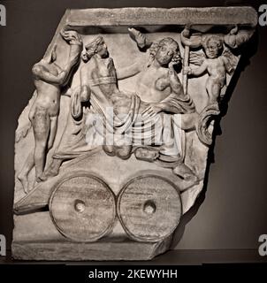 Fragment d'un sarcophage Bacchus et mariage d'Ariadne Cortege Roman du deuxième siècle après J.-C. Italie, italien, Banque D'Images