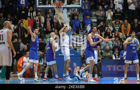 Jemappes, Belgique, 14 novembre 2022, Ismael Bako de Belgique semble abattu à la fin d'un match de basket-ball entre l'équipe nationale belge Lions et la Grèce, le lundi 14 novembre 2022 à Jemappes, partie de qualification 10/12 pour la coupe du monde 2023. BELGA PHOTO VIRGINIE LEFOUR Banque D'Images