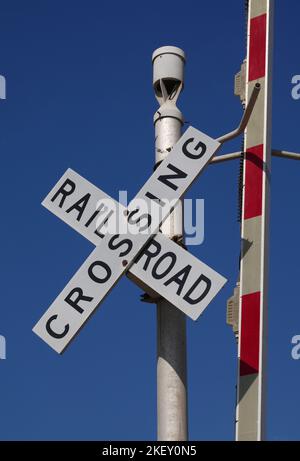 Chemin de fer à la gare de San Clemente près de la jetée dans le comté d'Orange, Californie, États-Unis Banque D'Images