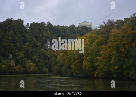 Salle de libération Befreiungshalle Kelheim monument sur la colline de Michelsberg à Kelheim, Bavière, Allemagne Banque D'Images