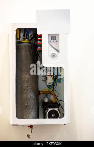 Chaudière électrique pour le chauffage des locaux. Structure interne de la chaudière. Banque D'Images