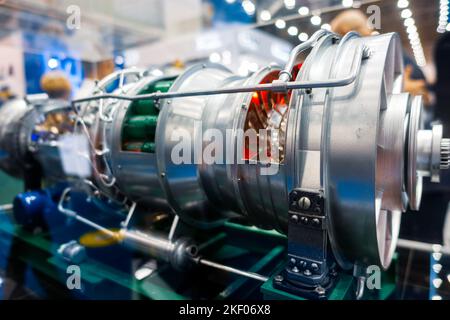 Moteur à turbine à gaz. Rotation de la turbine. Organisation interne Banque D'Images