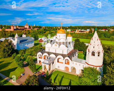 Intercession ou Monastère Pokrovsky vue panoramique aérienne dans la ville de Suzdal, anneau d'or de Russie Banque D'Images