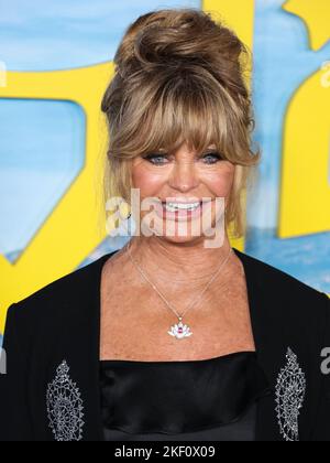 Los Angeles, Californie, États-Unis. 14 novembre 2022, l'actrice américaine Goldie Hawn arrive à la première de Netflix, « Glass Onion: A Knives Out Mystery », qui a eu lieu au musée Academy of Motion Pictures on 14 novembre 2022, à Los Angeles, en Californie, aux États-Unis. (Photo par Xavier Collin/image Press Agency/NurPhoto) Credit: NurPhoto/Alay Live News Banque D'Images