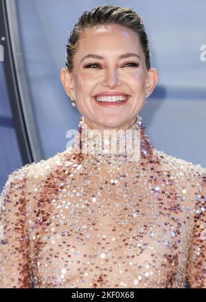 Los Angeles, Californie, États-Unis. 14 novembre 2022, l'actrice américaine Kate Hudson portant la Couture Elie Saab FW22 arrive à la première à Los Angeles de Netflix 'Glass Onion: A Knives Out Mystery' tenue au musée Academy of Motion Pictures on 14 novembre 2022 à Los Angeles, Californie, États-Unis. (Photo par Xavier Collin/image Press Agency/NurPhoto) Credit: NurPhoto/Alay Live News Banque D'Images