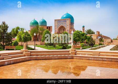 Complexe Dorut Tilovat - Mosquée Kok Gumbaz, Sheikh Shamsiddin Kulol et Gumbazi Saidon Mausoleums à Shahrisabz, Ouzbékistan Banque D'Images