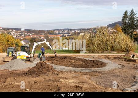 Fulda, Allemagne. 15th novembre 2022. Des travaux de construction ont lieu en préparation pour le salon du jardin national sur le site du futur 'Kulturgarten'. Mardi, le programme du State Garden Show 2023 à Fulda sera présenté. Credit: Hannes P. Albert/dpa/Alay Live News Banque D'Images