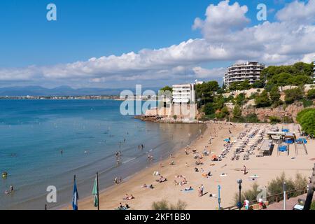 Platja dels Capellans Salou vue sur la plage avec les touristes et les visiteurs Costa Dorada Catalogne Espagne province de Tarragone Banque D'Images