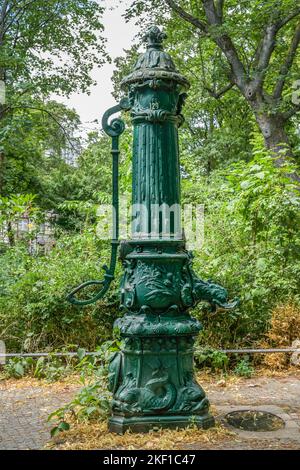 Alte Wasserpumpe, Winterfeldtplatz, Schöneberg, Tempelhof-Schöneberg, Berlin, Allemagne Banque D'Images