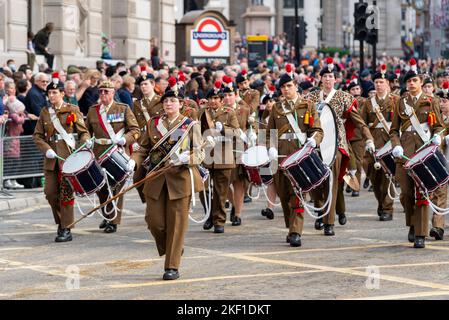 La bande du Royal Regiment of Fusiliers au Lord Mayor's Show Parade, dans la ville de Londres, au Royaume-Uni. Force de cadets combinée Banque D'Images