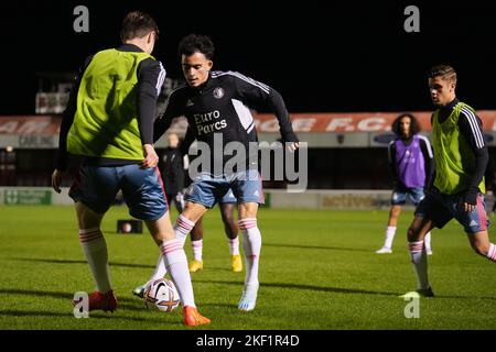 Dagenham, Royaume-Uni. 15th novembre 2022. Dagenham - Mohamed Taabouni de Feyenoord pendant le match entre West Ham United U21 FC et Feyenoord O21 au London Borough of Barking & Dagenham Stadium le 15 novembre 2022 à Dagenham, au Royaume-Uni. Crédit : photos Box to Box/Alamy Live News Banque D'Images