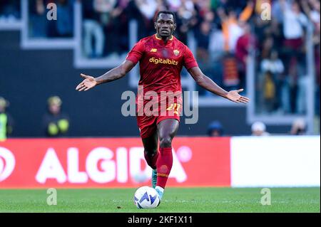 Rome, Italie. 13th novembre 2022. Mady Camara de AS Roma pendant la série Un match entre Roma et Turin au Stadio Olimpico, Rome, Italie, le 13 novembre 2022. Credit: Giuseppe Maffia/Alay Live News Banque D'Images