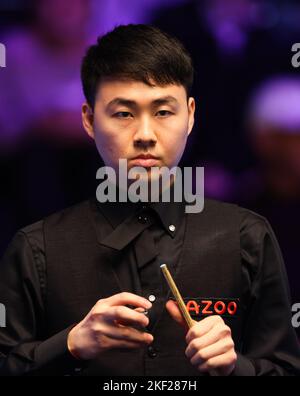 Xu si en Chine pendant le quatrième jour du Championnat britannique de Snooker de Cazoo au Barbican de York. Date de la photo: Mardi 15 novembre 2022. Banque D'Images