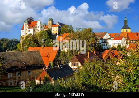 Die Burg Hohnstein im Herbst, Dresde, Sachsen, Allemagne Banque D'Images