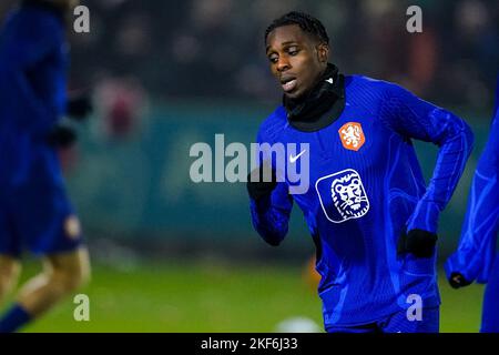 ZEIST, PAYS-BAS - NOVEMBRE 14 : Jeremie Frimpong, des pays-Bas, lors d'une session d'entraînement de l'équipe de football des pays-Bas, avant la coupe du monde de la FIFA, Qatar 2022 au campus de la KNVB sur 14 novembre 2022 à Zeist, pays-Bas (photo de René Nijhuis/Orange Pictures) Banque D'Images