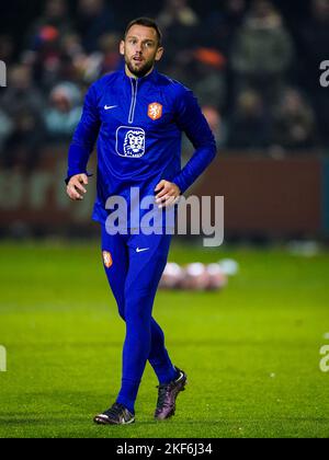 ZEIST, PAYS-BAS - NOVEMBRE 14 : Stefan de Vrij, des pays-Bas, lors d'une session d'entraînement de l'équipe de football des pays-Bas, avant la coupe du monde de la FIFA, Qatar 2022 au campus de la KNVB sur 14 novembre 2022 à Zeist, pays-Bas (photo de René Nijhuis/Orange Pictures) Banque D'Images