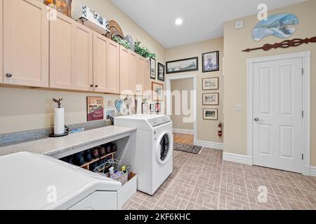 Un intérieur de buanderie spacieuse Banque D'Images