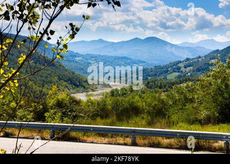 Paysage de montagne de Cirone Pass, parc Toscano Emiliano dans la province de Parme, Italie Banque D'Images