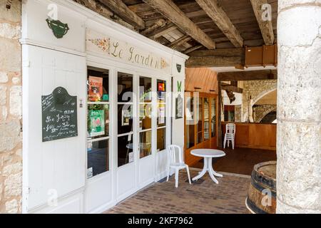 Monflanquin, France - 17 octobre 2021 : détail de l'architecture au restaurant le jardin (le jardin) dans le centre historique de la ville en automne. Banque D'Images