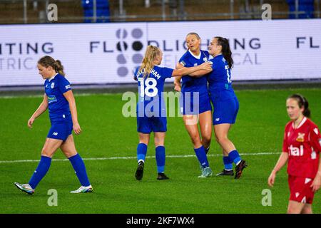 Cardiff, Royaume-Uni. 16th novembre 2022. Rhianne Oakley de Cardiff City en action. Cardiff City v Abergavenny dans le Genero Adran Premier au Cardiff City Stadium le 16th novembre 2022. Crédit : Lewis Mitchell/Alay Live News Banque D'Images