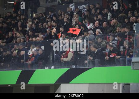 Stade d'Albanie, 16 novembre 2022, fans lors du match de football entre les équipes nationales d'Albanie et d'Italie, au stade d'Air Albanie le 16 novembre 2022, Tirana, Albanie. Photo Nderim Kaceli Banque D'Images