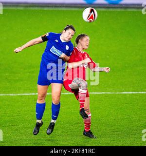 Cardiff, Royaume-Uni. 16th novembre 2022. Siobhan Walsh de Cardiff City en action. Cardiff City v Abergavenny dans le Genero Adran Premier au Cardiff City Stadium le 16th novembre 2022. Crédit : Lewis Mitchell/Alay Live News Banque D'Images