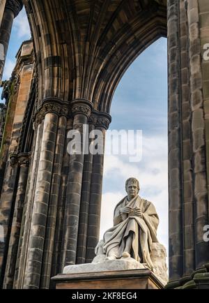 Impressionnant mémorial gothique pour le célèbre auteur écossais Sir Walter Scott, à côté de la station Waverley d'Édimbourg, deuxième plus grande structure d'un écrivain en t. Banque D'Images