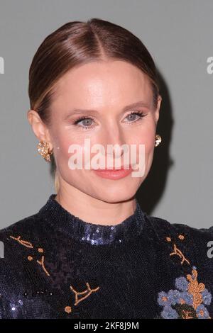 Los Angeles, États-Unis. 17th novembre 2022. Kristen Bell à la première « les gens que nous détestons au mariage » tenue au Regency Village Theatre, Los Angeles, CA, 16 novembre 2022. Crédit photo: Joseph Martinez/PictureLux crédit: PictureLux/The Hollywood Archive/Alamy Live News Banque D'Images