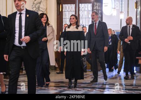 Zagreb, Croatie, 16/11/2022, le roi espagnol Philip VI et la reine Letizia se rendent en Croatie. Le Président de la République Zoran Milanovic et la première Dame Sanja Music Milanović et leurs Majestés le roi Philippe VI d'Espagne et la reine Leticia ont participé au Forum croate-espagnol IFMIF-DONES dans les Archives d'Etat croates ina Zagreb, Croatie 17 novembre photo: Igor Soban/PIXSELL Banque D'Images