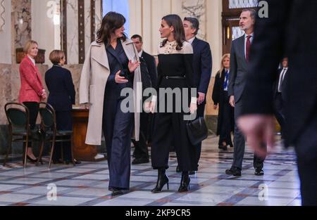 Zagreb, Croatie, 16/11/2022, le roi espagnol Philip VI et la reine Letizia se rendent en Croatie. Le Président de la République Zoran Milanovic et la première Dame Sanja Music Milanović et leurs Majestés le roi Philippe VI d'Espagne et la reine Leticia ont participé au Forum croate-espagnol IFMIF-DONES dans les Archives d'Etat croates ina Zagreb, Croatie 17 novembre photo: Igor Soban/PIXSELL Banque D'Images