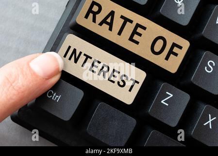 Affiche indiquant le taux d'intérêt. Mot pour pourcentage calculé à partir du montant principal du prêt, de l'hypothèque ou de l'investissement Banque D'Images