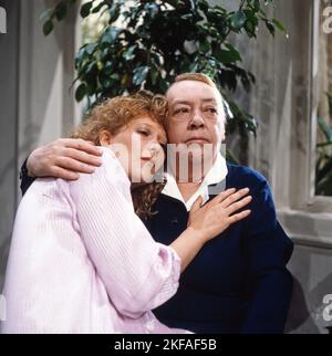DAS Frauenzimmer, Fernsehfilm aus der Sendreihe 'das kleine Fernsehspiel', Deutschland 1981, Regie: Claudia von Alemann, Darsteller: Evelyne Didi, Denise Peron Banque D'Images