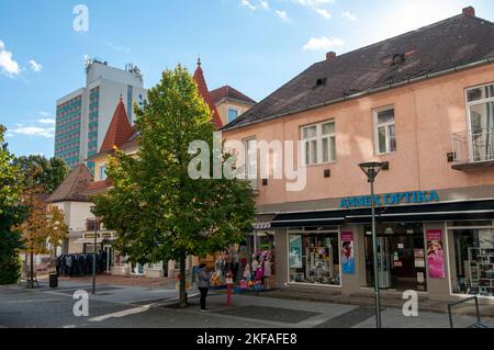 CityScape, Heviz, Hongrie Hévíz est une ville thermale dans le comté de Zala, Hongrie, Banque D'Images