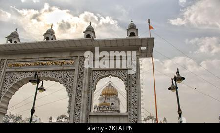 NEW DELHI, Gurudwara bangla sahib est la plus importante maison de culte sikh de Delhi ouverte à 1783 Banque D'Images